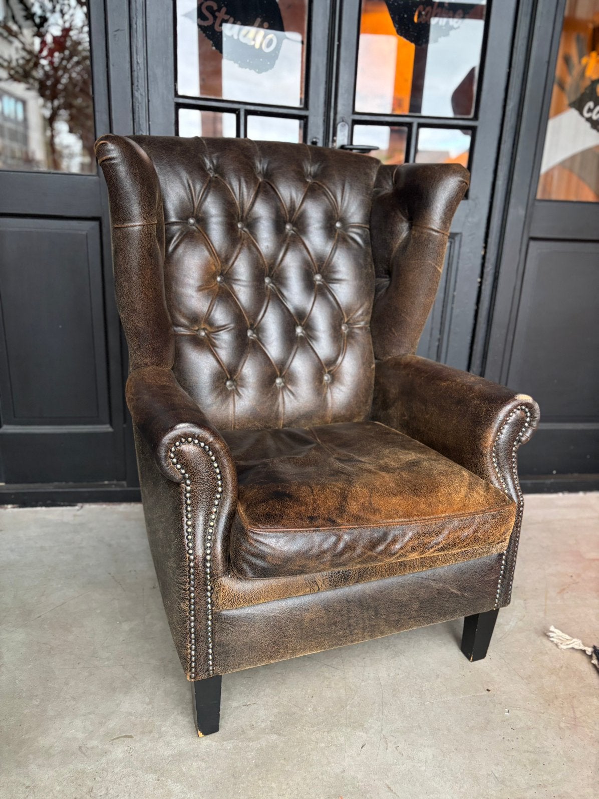 Chesterfield Oorfauteuil merk Rofra geschuurd keer, Huis en Inrichting, Fauteuils, Gebruikt, 75 tot 100 cm, Rofra, Leer
