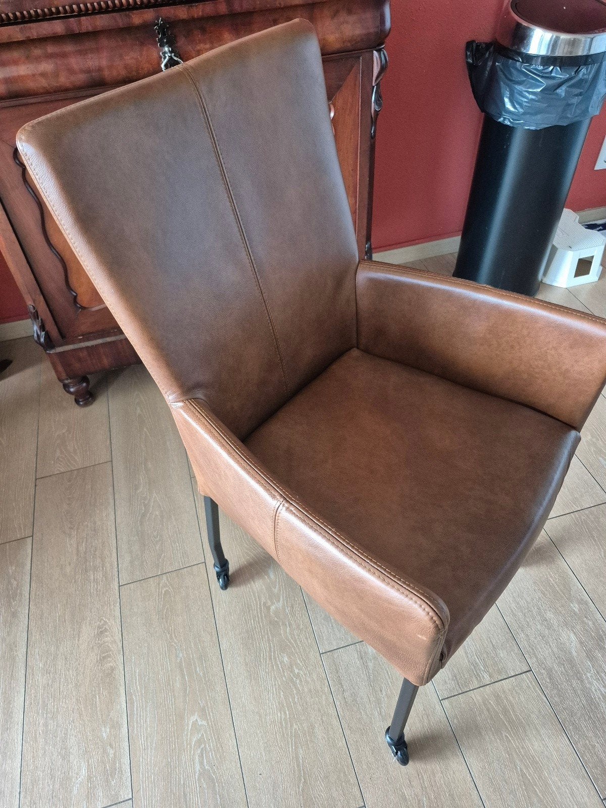 6 Leren eetkamerstoelen Royal met armleuning - Savannah, Ophalen, Bruin, Leer, Zo goed als nieuw