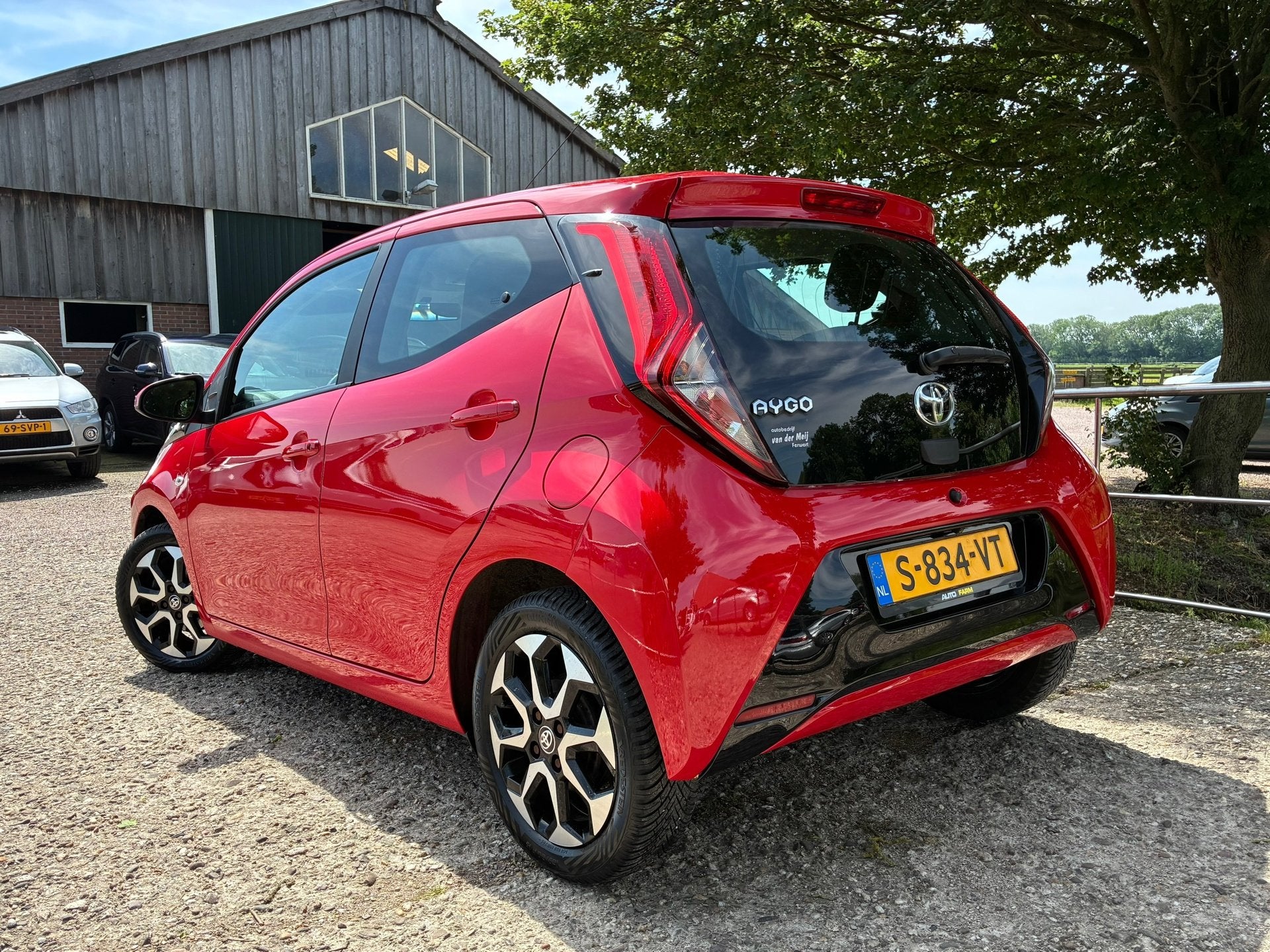 Toyota Aygo 1.0 VVT-i x-cite | Navi + Airco + Bluetooth nu, Voorwielaandrijving, Stof, Gebruikt, 4 stoelen