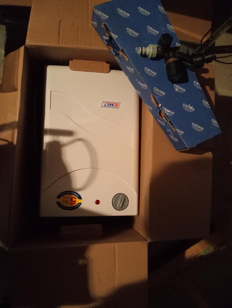 Boiler met mengkraan en koppelingen, Caravans en Kamperen, Kampeeraccessoires, Ophalen, Gebruikt