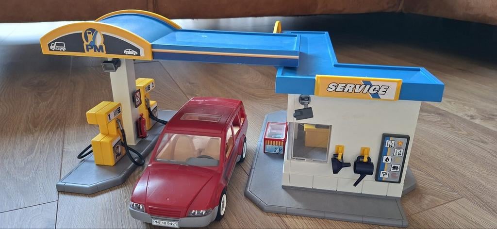 Playmobil tankstation + autogarage., Kinderen en Baby's, Speelgoed | Playmobil, Ophalen, Zo goed als nieuw, Complete set