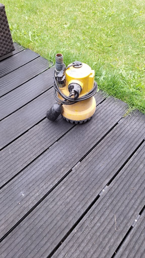 dompelpomp met platte waterslang 32mm  en 50 m lang, Tuin en Terras, Ophalen, Gebruikt, Elektrisch, Dompelpomp