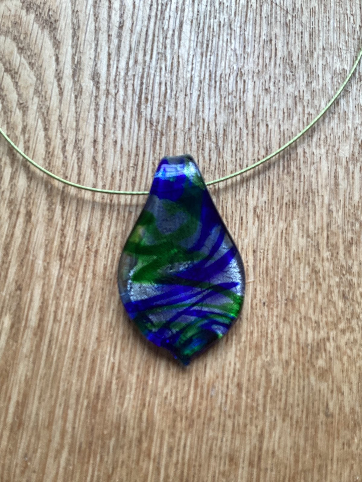 Ketting met hanger van glas. Blauw /groen., Ophalen of Verzenden, Nieuw