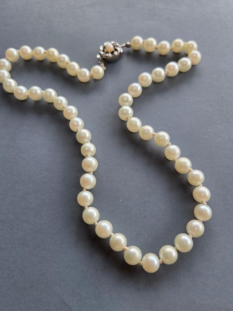 oude geknoopte ketting met mooi slot, Verzenden, Gebruikt, Zilver, Overige materialen