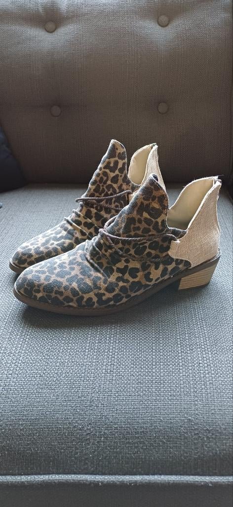 Zomerlaarsjes maat 40, Kleding | Dames, Schoenen, Ophalen, Zo goed als nieuw, Zwart, Sneakers of Gympen