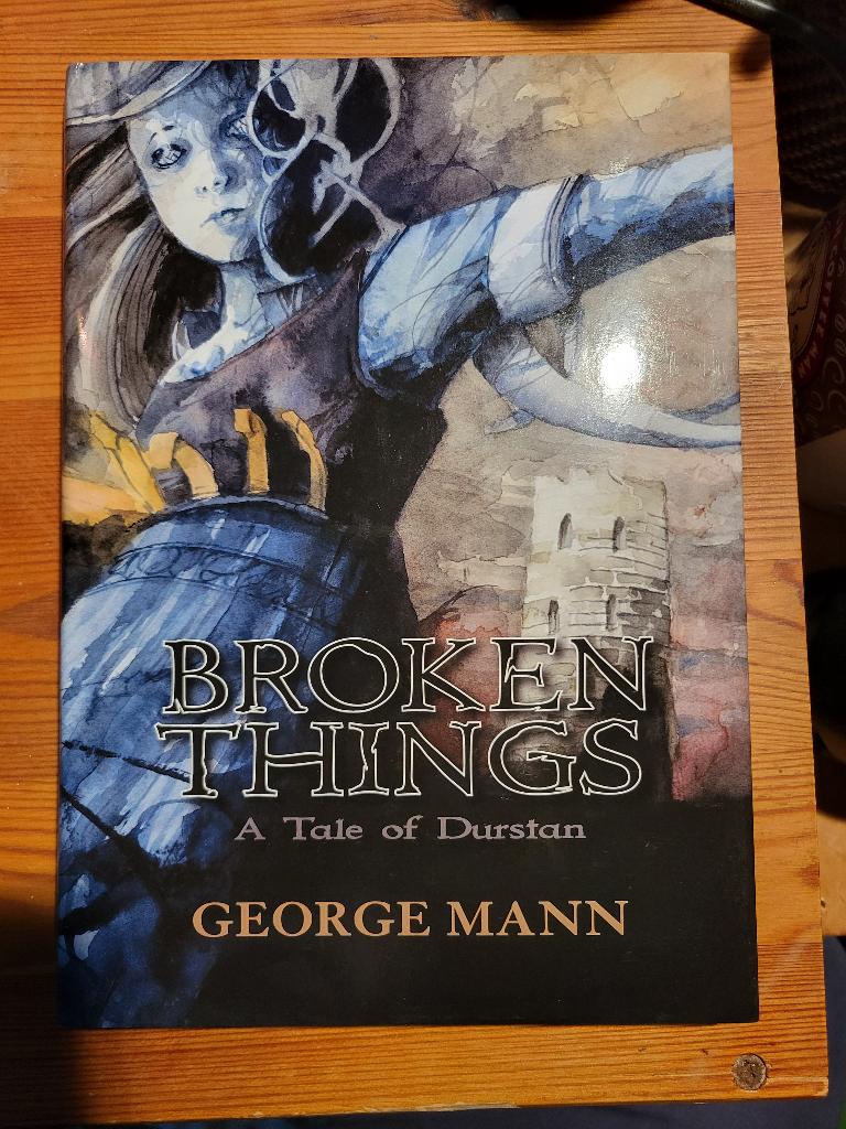 George Mann - Broken Things (signed and numbered), Ophalen of Verzenden, Zo goed als nieuw, George Mann