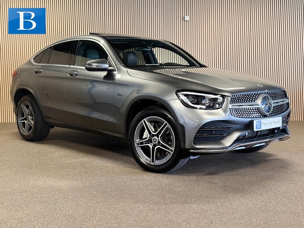 Mercedes-Benz GLC Coupé 300e 4 Matic AMG STYLING-SCHUIFDAK-, Auto's, Mercedes-Benz, Gebruikt, 120 €/maand, Origineel Nederlands