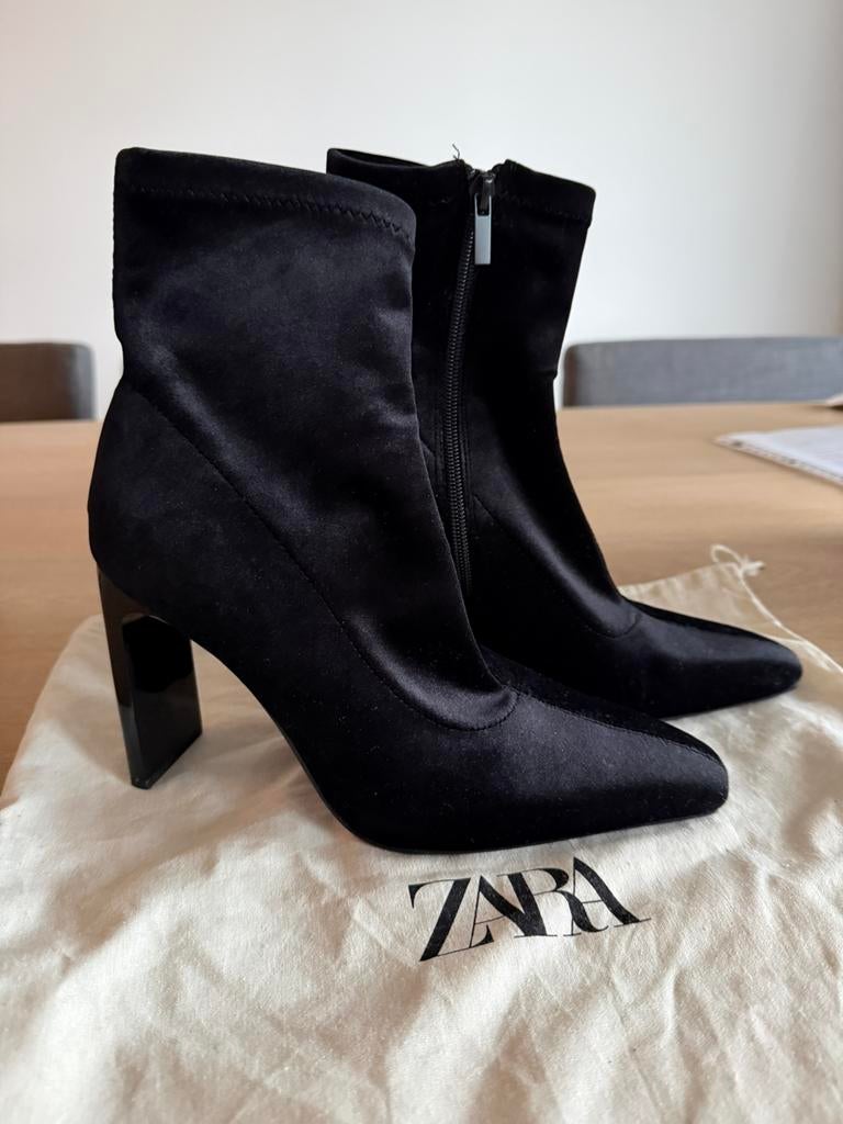Dames zara schoenen maat 39, Zwart, Lage of Enkellaarzen, Ophalen of Verzenden, Zo goed als nieuw