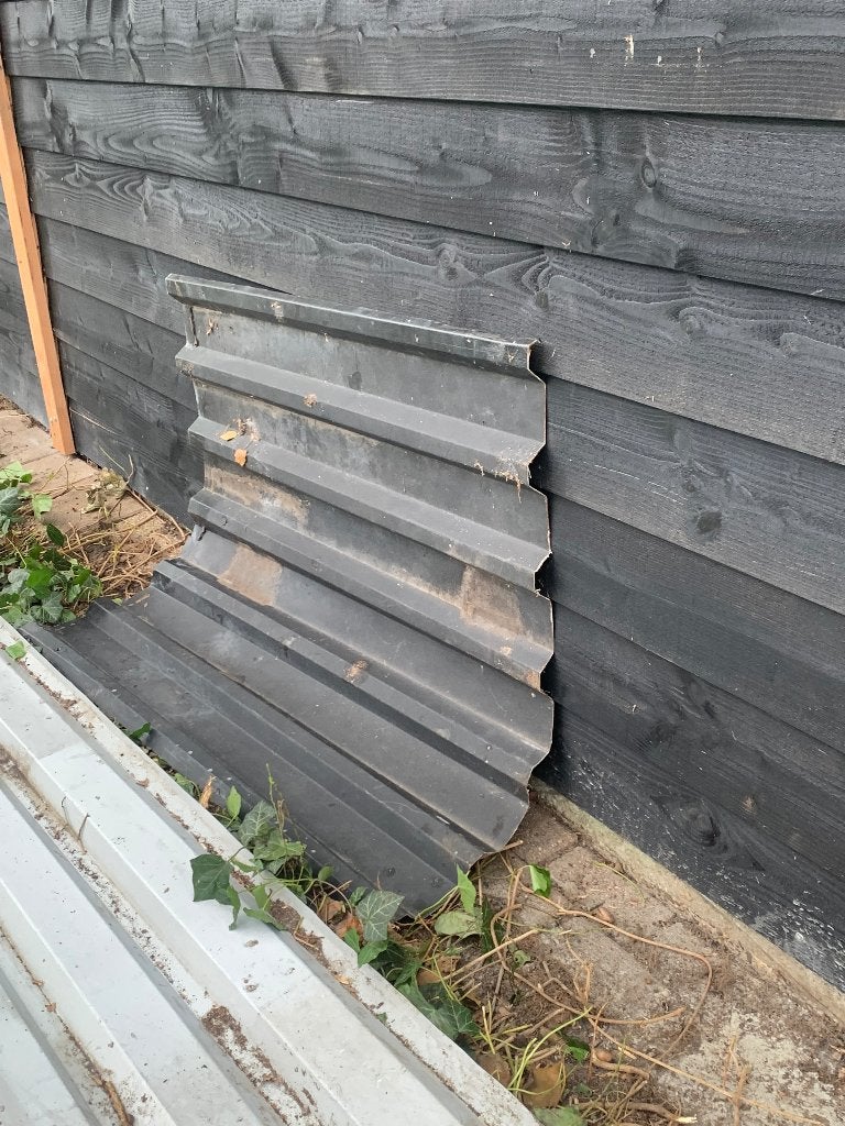 Restant oude dak golfplaten, staal, Doe-het-zelf en Verbouw, Dakpannen en Dakbedekking, Ophalen, Gebruikt, Zwart, 5 tot 10 m²