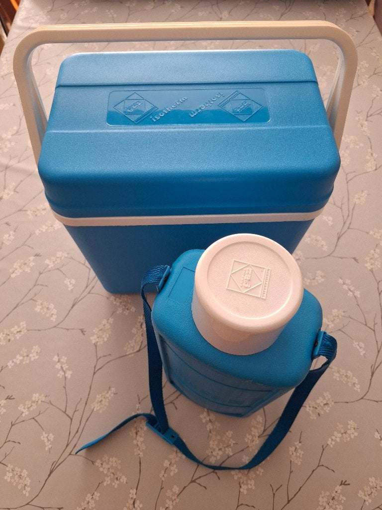 Campinggas koelbox en isothermfles, Ophalen, Zo goed als nieuw, Koelbox, Koelelement