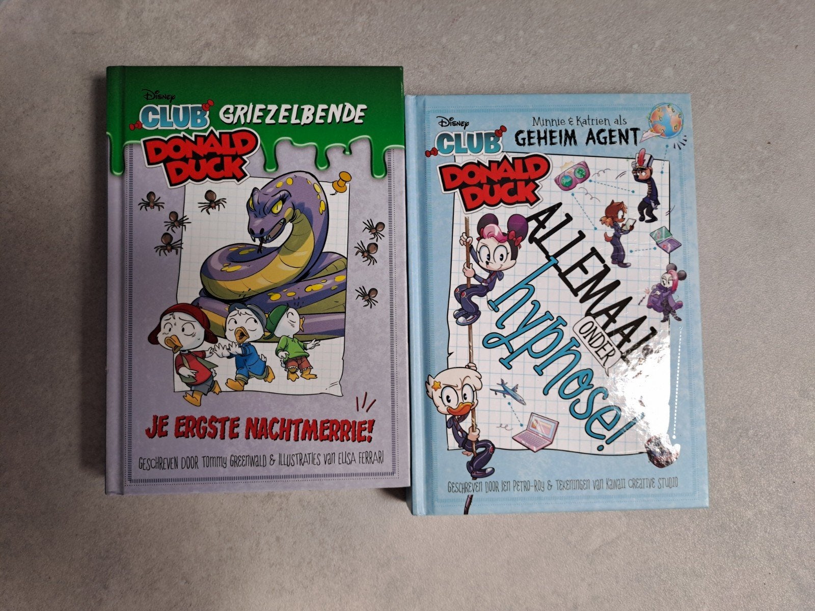 2x Disney Club Donald Duck boeken: Hypnose & Nachtmerrie, Ophalen of Verzenden
