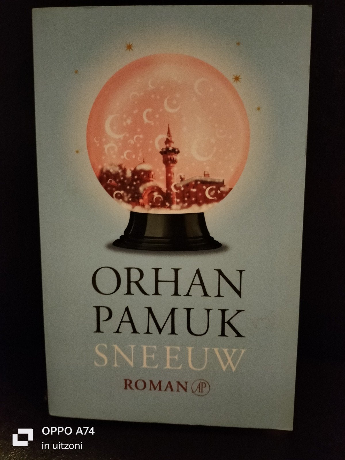 Orhan Pamuk - Sneeuw (Roman), Boeken, Romans, Zo goed als nieuw, Europa overig, Ophalen of Verzenden