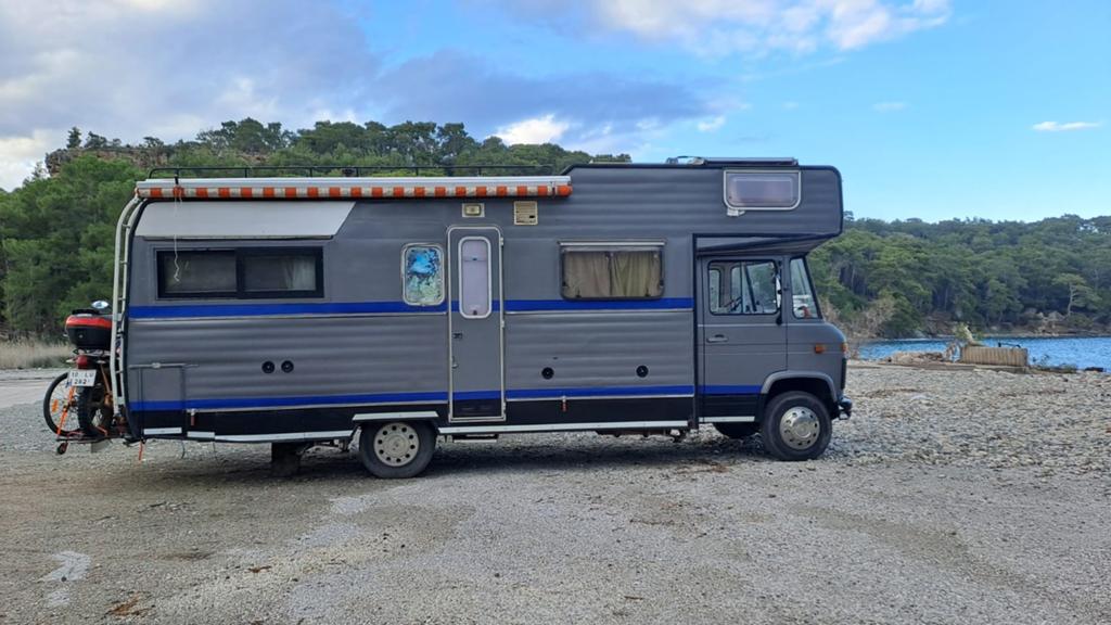 MERC-L508D, 3.8L Engine, built in 1976 APK(MOT) and Tax-Free, Caravans en Kamperen, Caravanstallingen