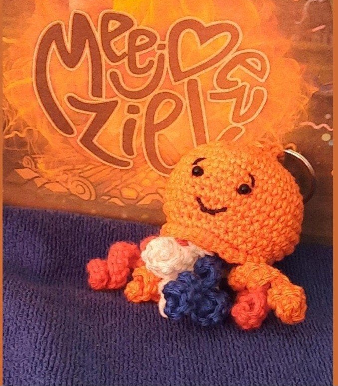 Leuke gehaakte sleutelhanger in de vorm van een octopus, Ophalen of Verzenden, Nieuw, Knuffel of Figuurtje