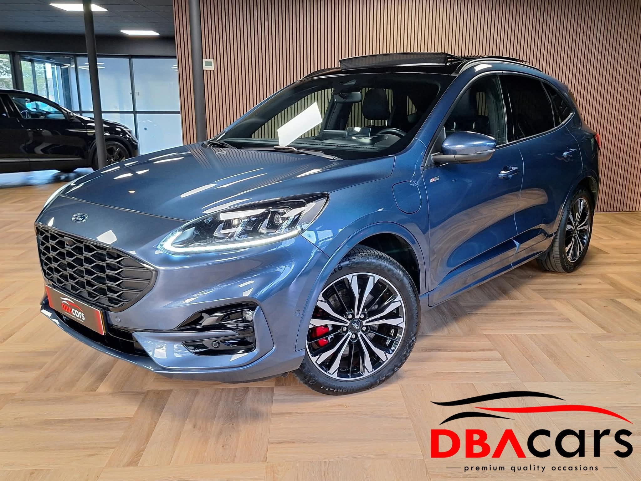 Ford Kuga 2.5 PHEV ST-line Vignale Pano/Trekh/ACC/HUD, Auto's, Dealer onderhouden, 14 kWh, Gebruikt, Euro 6