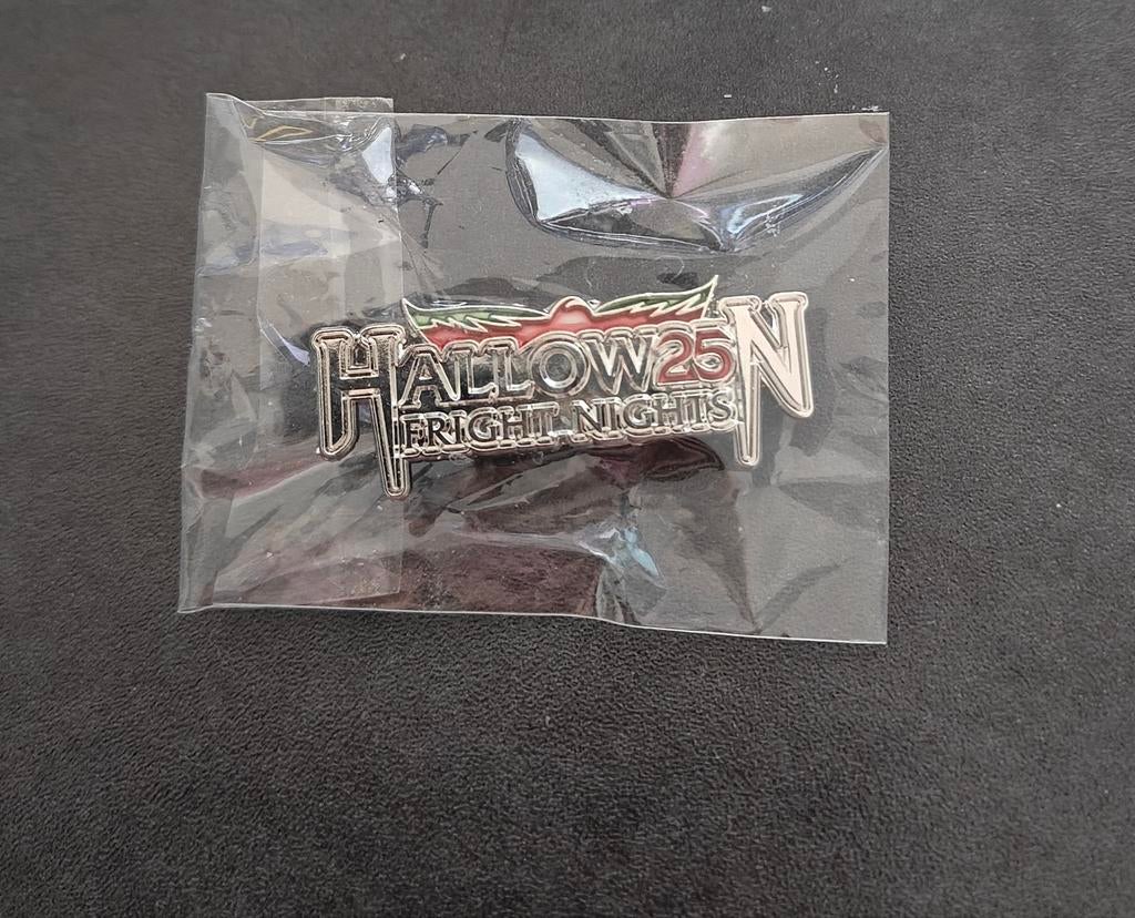 Walibi Fright Nights exclusive 25 jaar pin, Ophalen of Verzenden, Nieuw, Minder dan 4 cm, Overige materialen