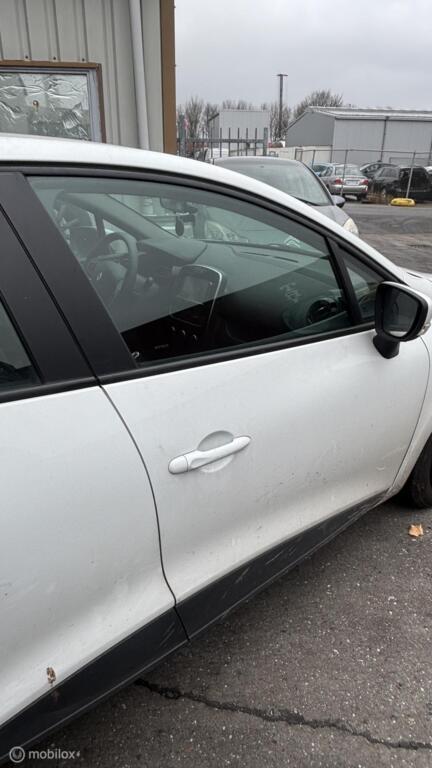 Voordeur rechts rechtsvoor wit Renault Clio IV ('12-'19), Ophalen, Gebruikt, Renault, Voor