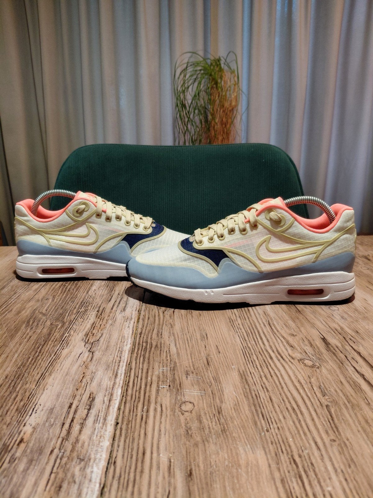 Nike Air Max 1 Ultra 2.0 'Lava Glow' Size 37,5, Wit, Nike, Ophalen of Verzenden, Sneakers of Gympen