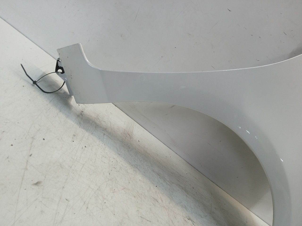 Spatbord rechts voor Toyota Yaris, Onderdelen@venauto.nl, Van der Ven Autorecycling B.V., Gebruikt, Ettenseweg 76, 4706 PB Roosendaal, The Netherlands