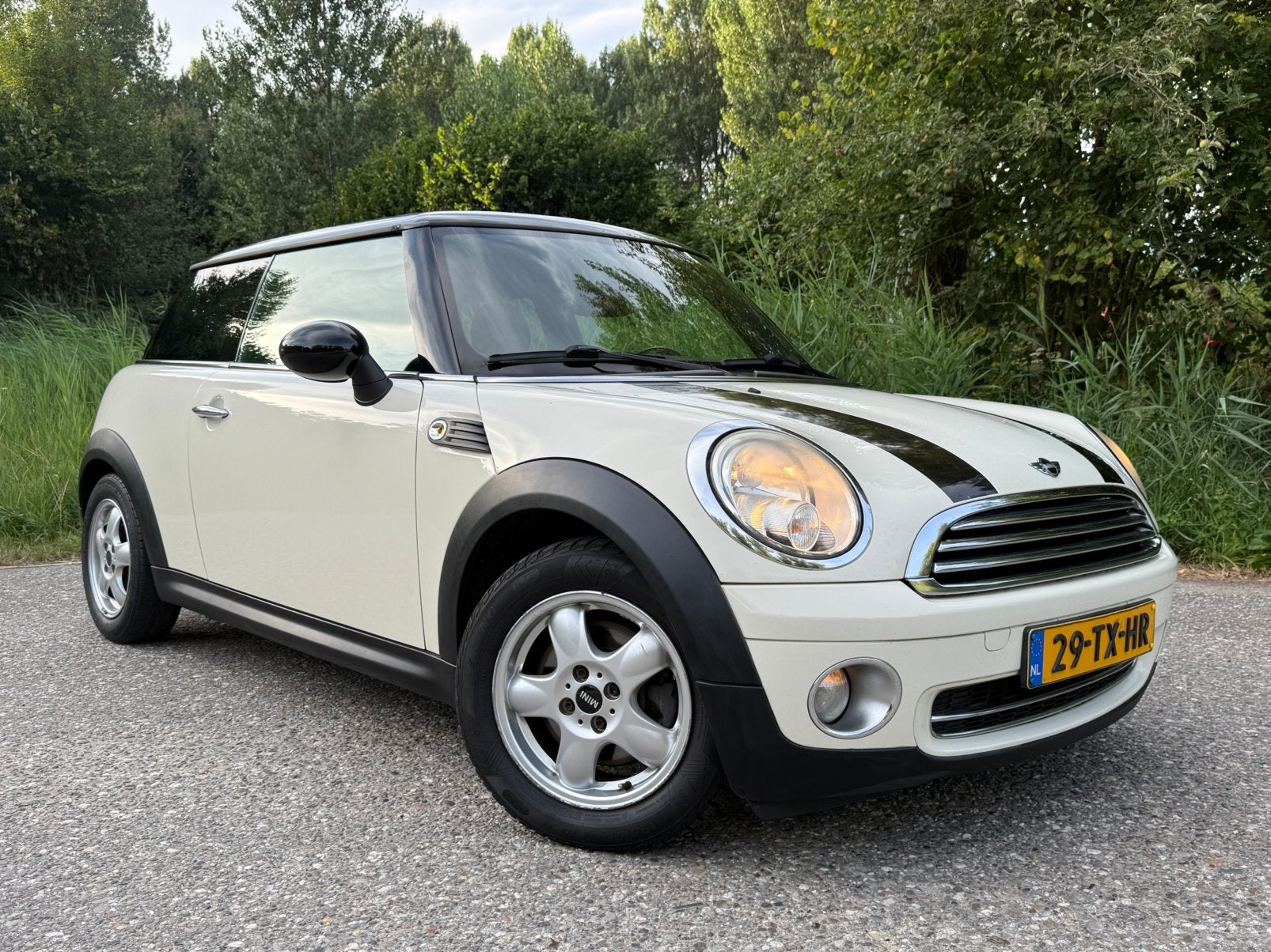 *Mini 1.6 Cooper Chili | Airco | Techn. Goed |*, Auto's, Mini, Voorwielaandrijving, 4 cilinders, 4 stoelen, Leder en Stof