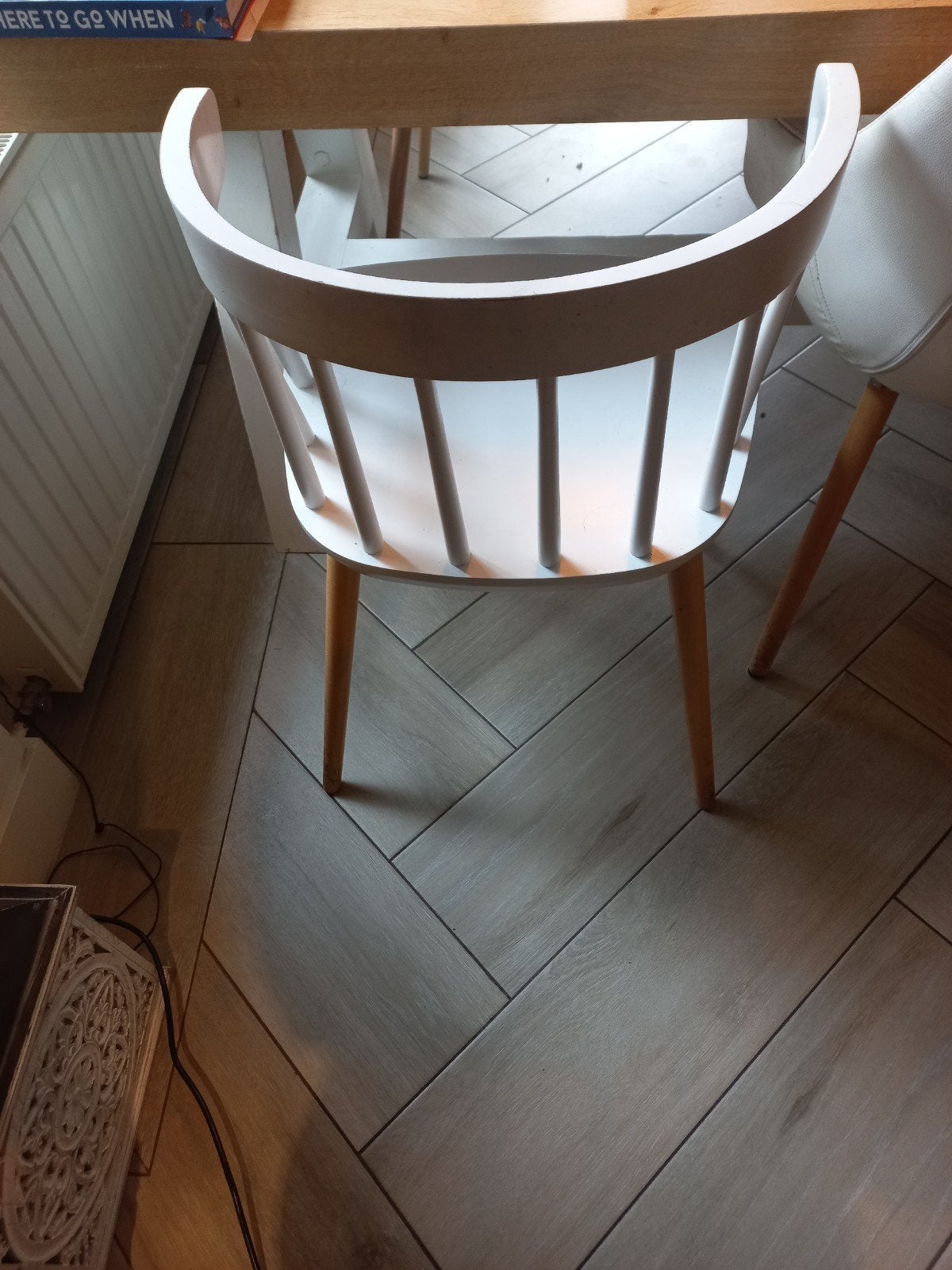 1 witte eetkamerbank en 2 stoelen, Scandinavische stijl, Ophalen, Gebruikt, Twee, Wit