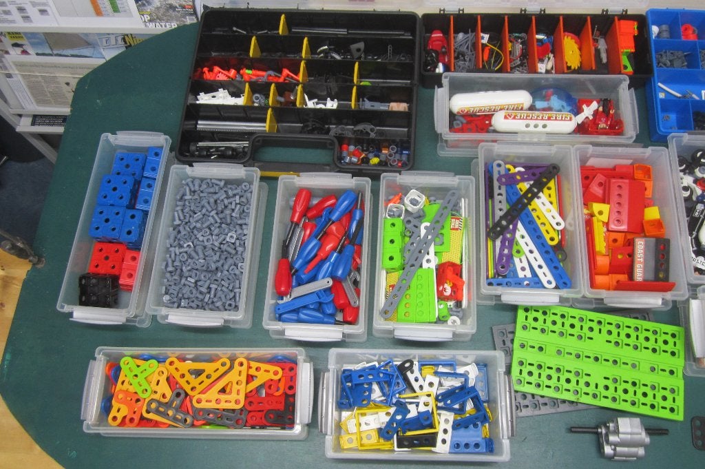 Meccano city en junior genoeg voor een kinderklas, Ophalen, Groter dan 1:32
