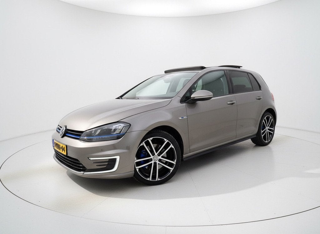 Volkswagen Golf 1.4 TSI GTE | Met Nw Megatronic, Auto's, Volkswagen, 8 kWh, Stof, Gebruikt, 4 cilinders
