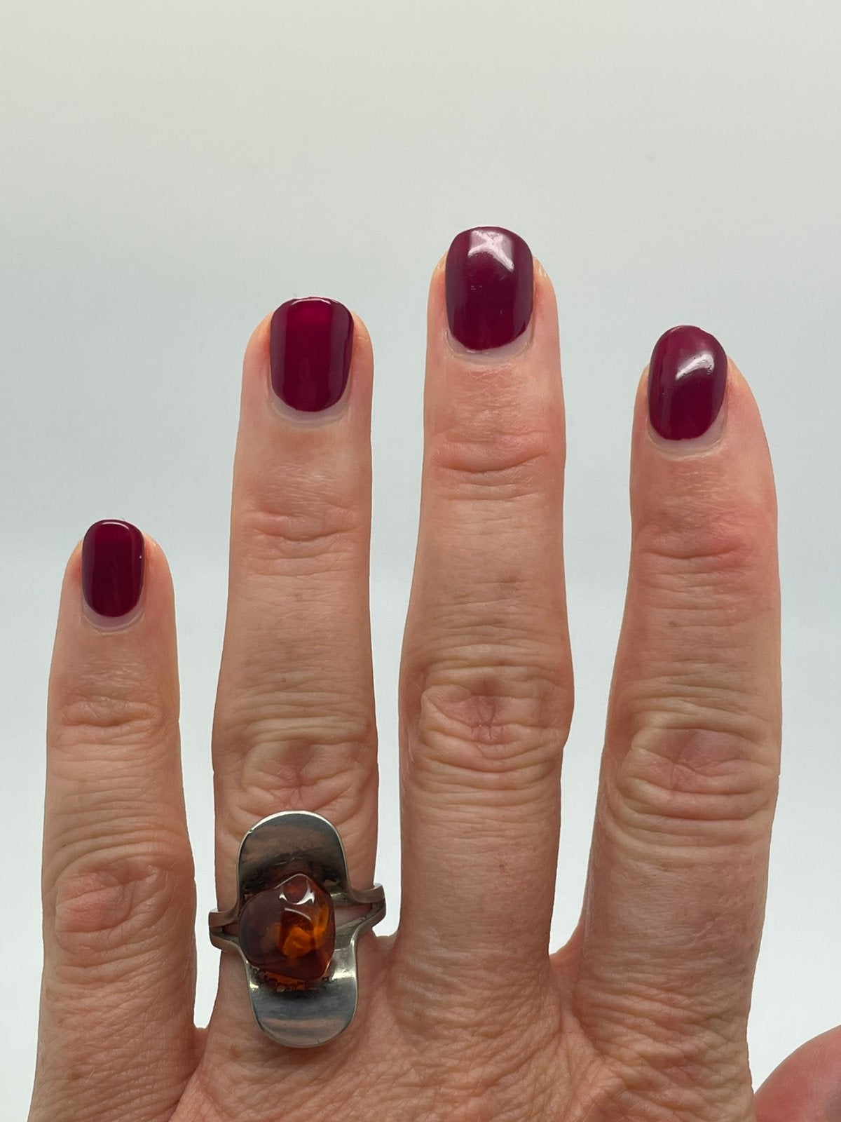 F951 Prachtige zilveren barnsteen ring maat 17,25, Ophalen of Verzenden, X, Met edelsteen, Dame