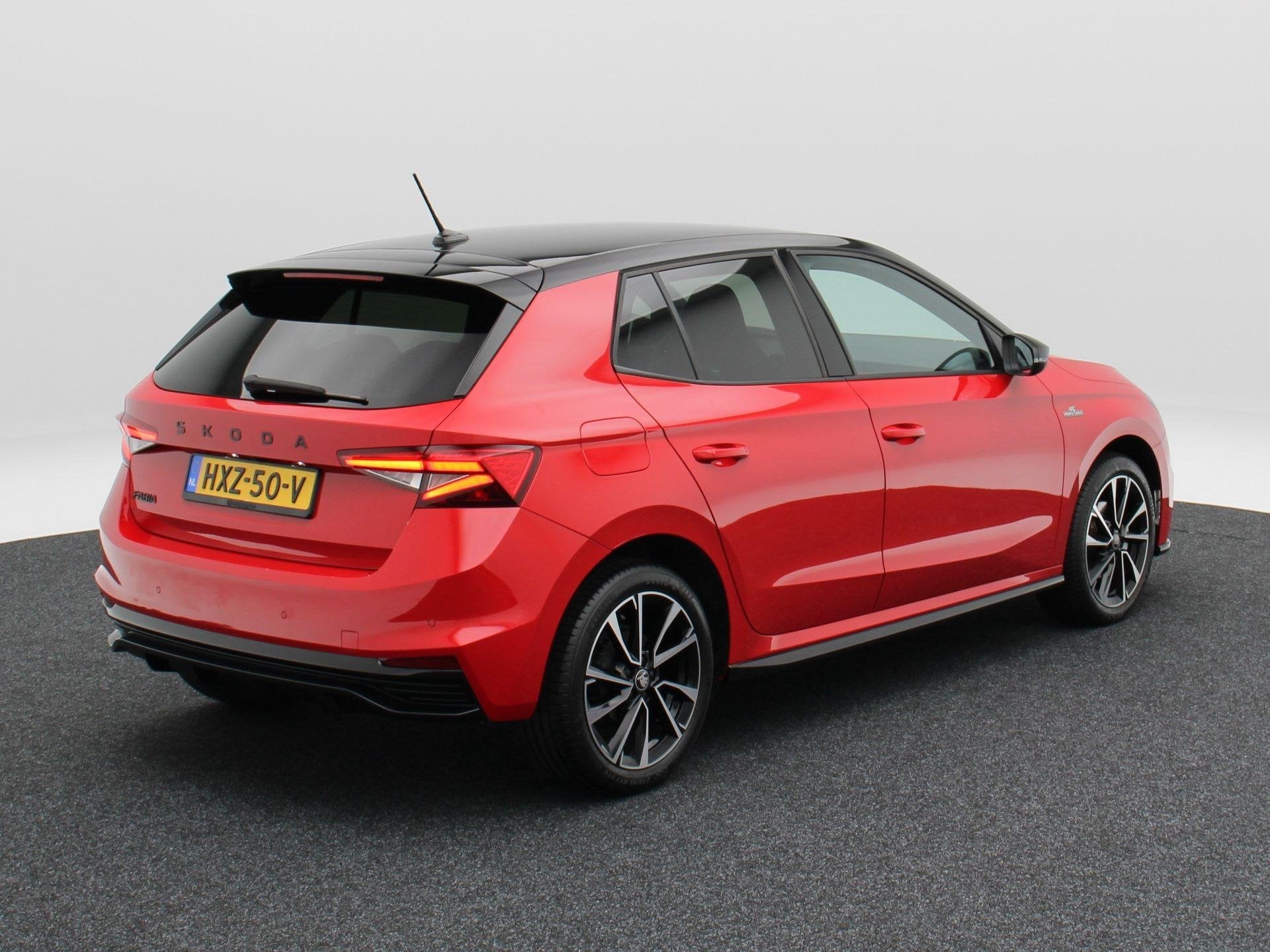 Skoda Fabia 1.0 TSi Monte Carlo 115 Pk Automaat | Stoelverwa, Auto's, Dealer onderhouden, Gebruikt, Euro 6, Origineel Nederlands
