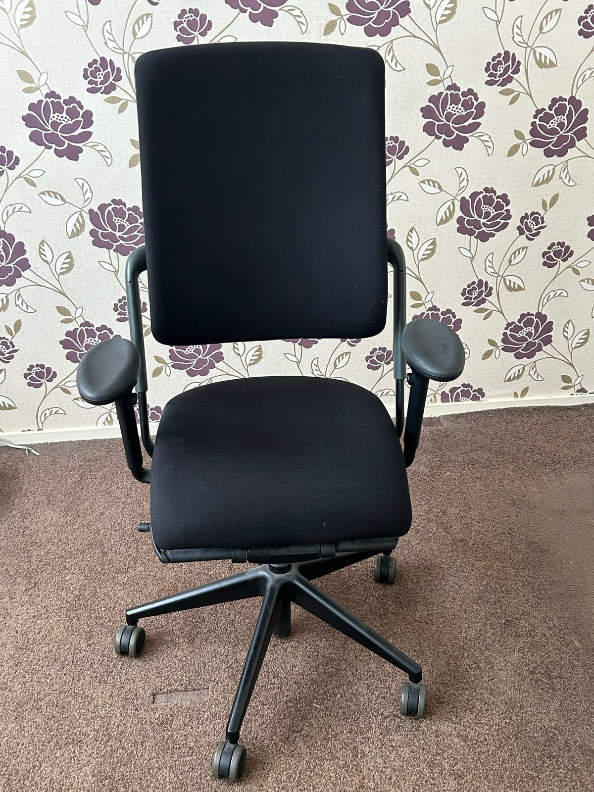 Xenium Bureaustoel - Ergonomisch en Comfortabel, Ophalen, Zwart, Zo goed als nieuw, Bureaustoel