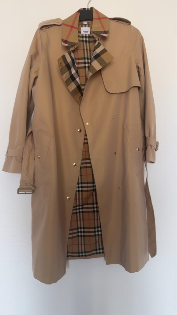 Burberry Trenchcoat Maat S - Klassiek en Tijdloos, Ophalen of Verzenden, Zo goed als nieuw, Maat 36 (S), Beige