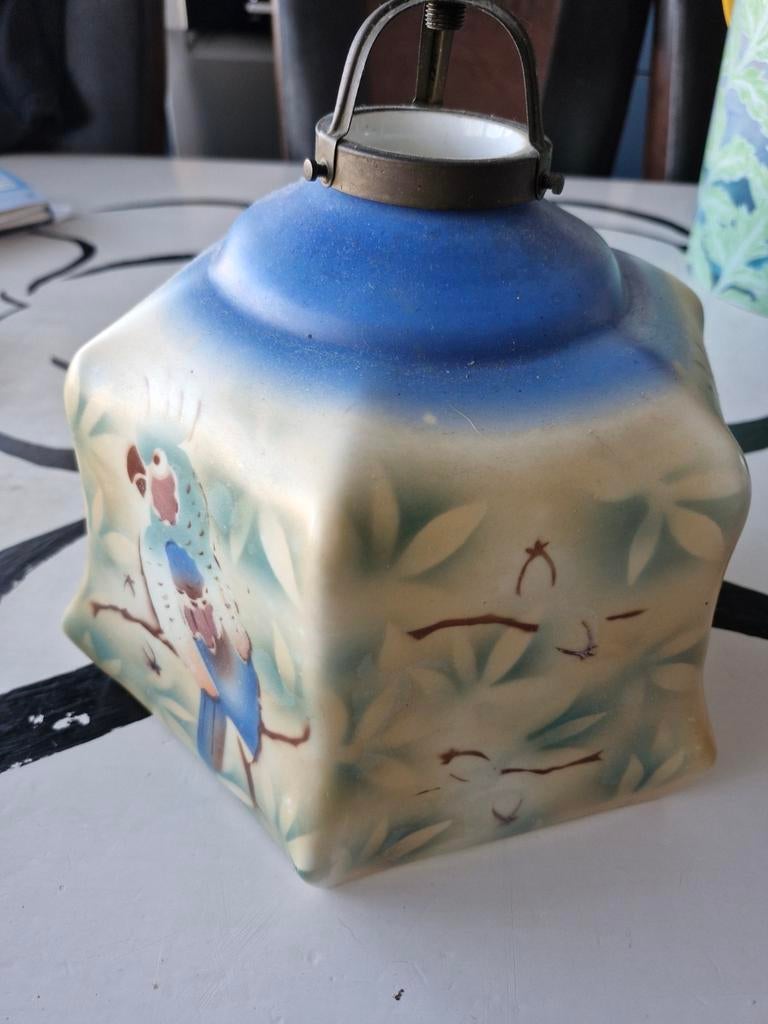 Antieke porseleinen lampenkap met papegaai decoratie, Ophalen