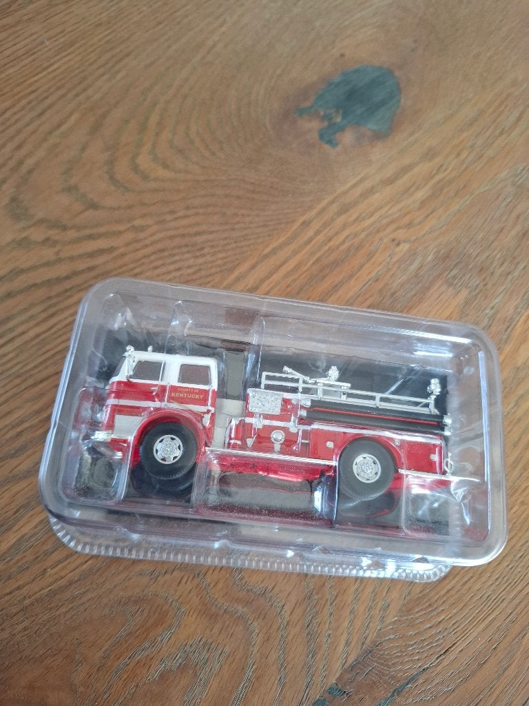 Seagrave K-Type Pumper - brandweerwagen - 1:64 - USA, Ophalen of Verzenden, Nieuw, Auto