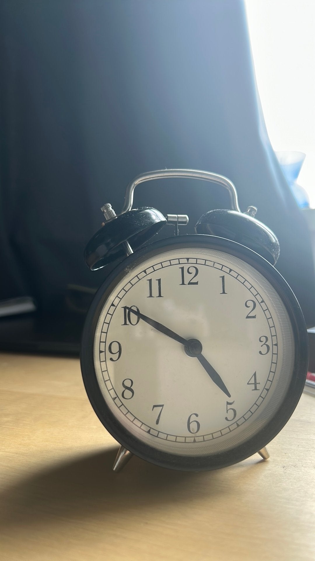 Alarm clock, Ophalen, Zo goed als nieuw