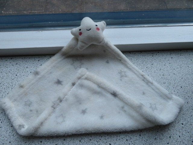 Knuffeldoek met lachende ster van Primark Baby superzacht, Kinderen en Baby's, Overige typen, Ophalen of Verzenden, Zo goed als nieuw