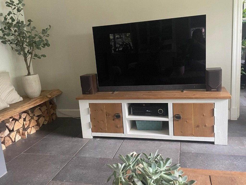 TV kast meubel wit hout + grenen landelijk, Huis en Inrichting, Ophalen, 150 tot 200 cm, Zo goed als nieuw, Minder dan 100 cm