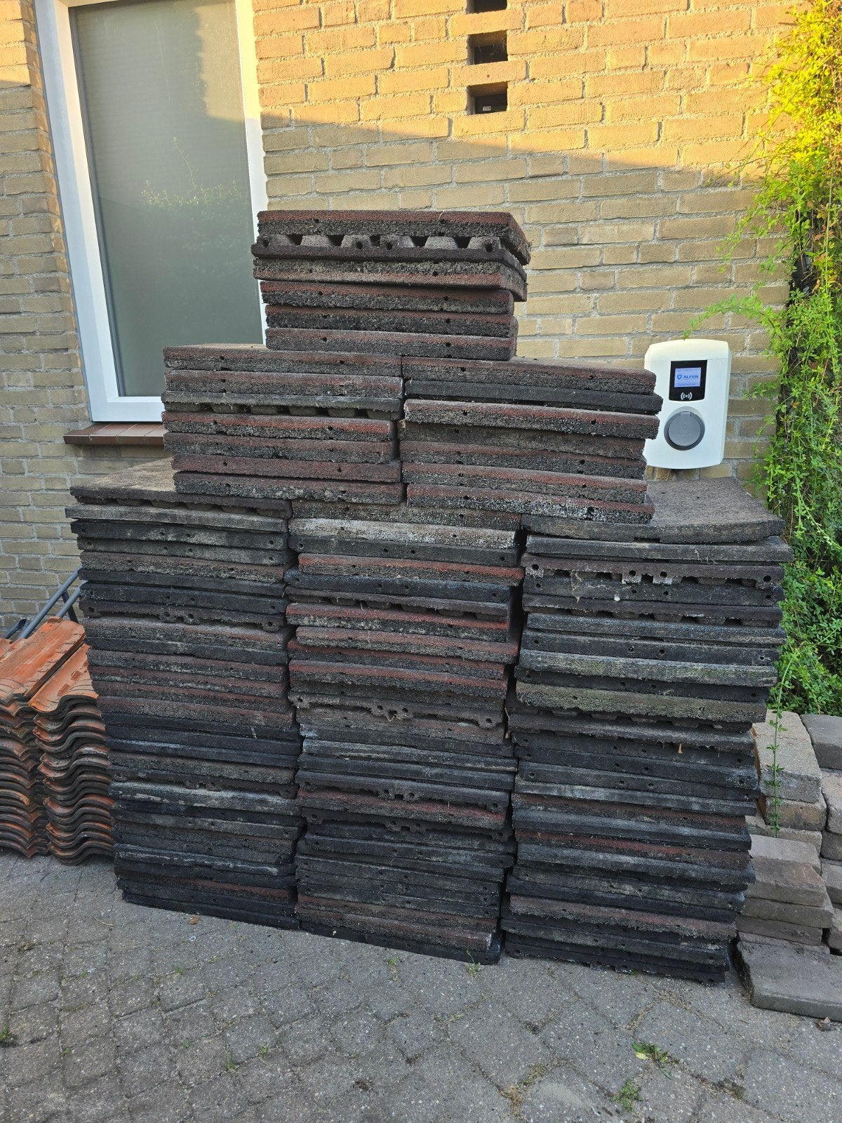 Gebruikte rubberen tegels, Tuin en Terras, Tegels en Klinkers, Ophalen, Gebruikt, Rubber, Overige typen