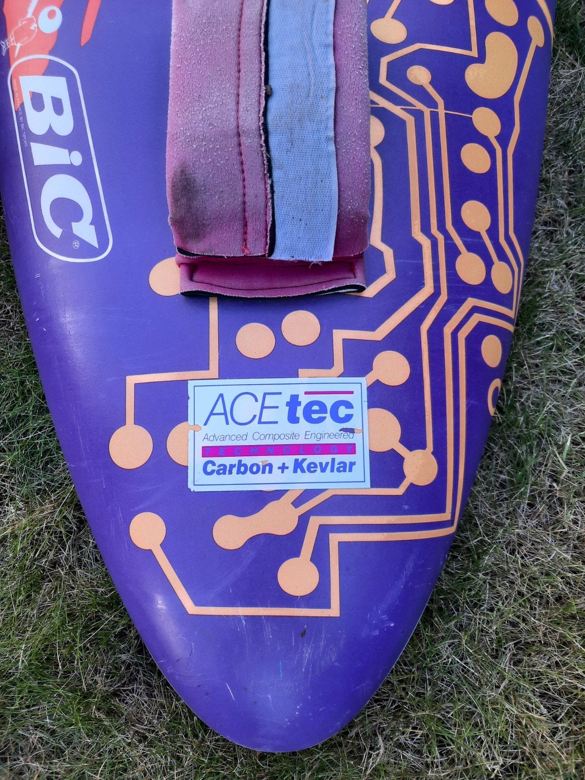 Bic Electric Rock windsurfplank met vin, Watersport en Boten, Ophalen, 250 tot 300 cm, Gebruikt, Plank