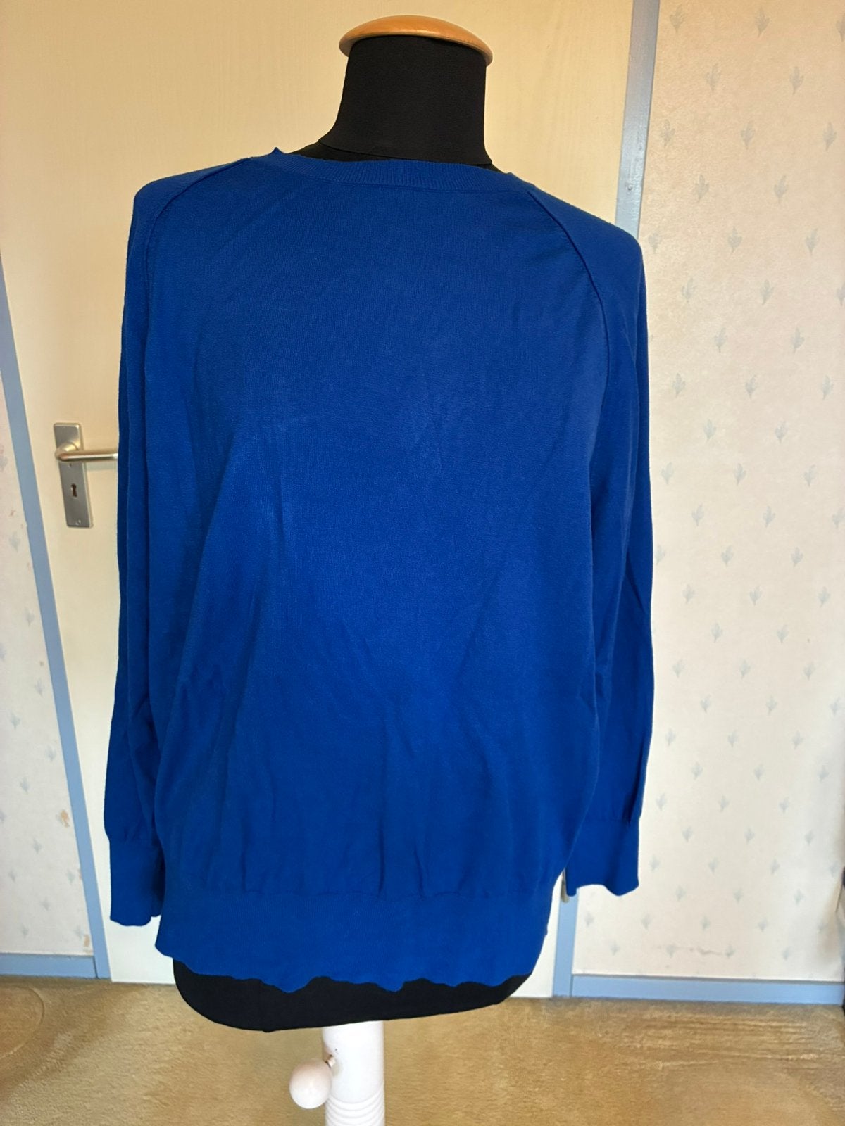 162 Luisa Cerano truitje in maat 44, Kleding | Dames, Truien en Vesten, Verzenden, Zo goed als nieuw, Maat 42/44 (L), Blauw