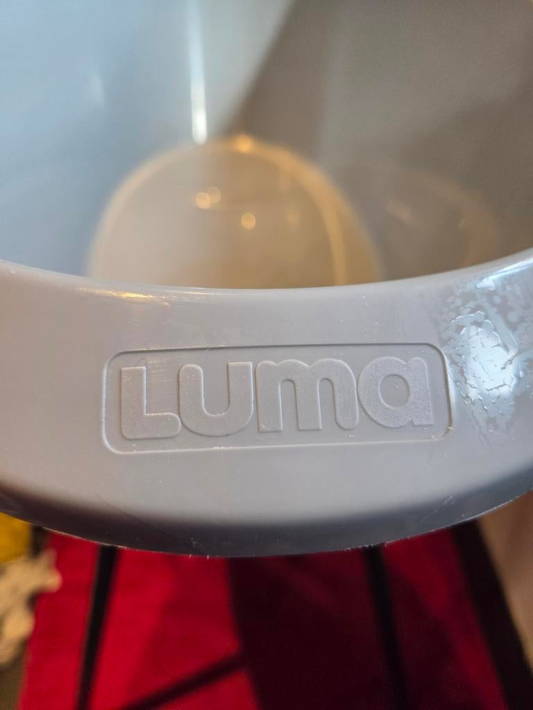 Luma badje op standaard, Zo goed als nieuw, Badje, Standaard, Ophalen