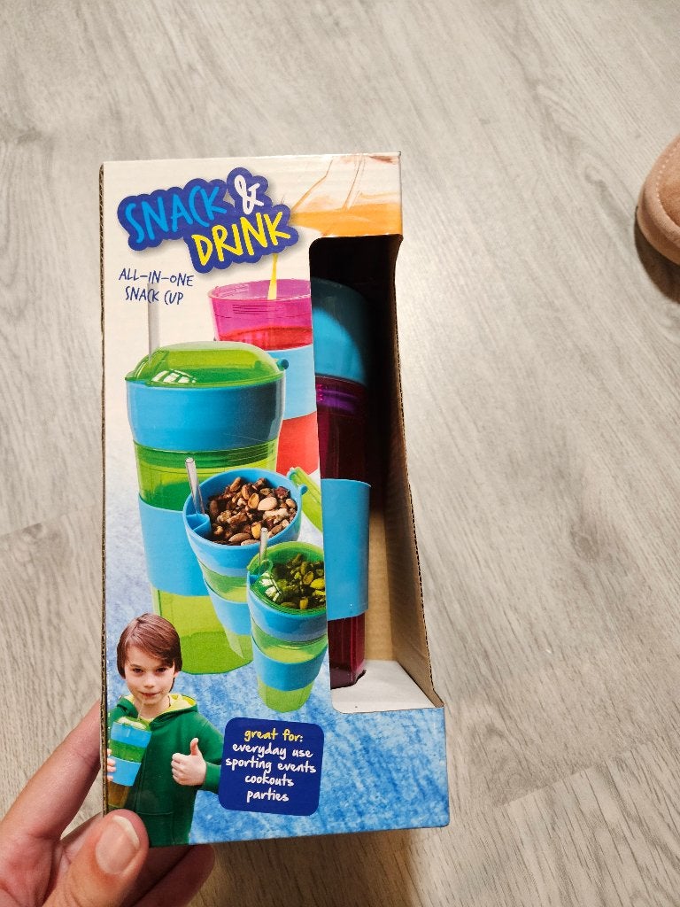 Nieuwe snackbeker roze/blauw in verpakking, Overige kleuren, Overige typen, Nieuw, Ophalen of Verzenden