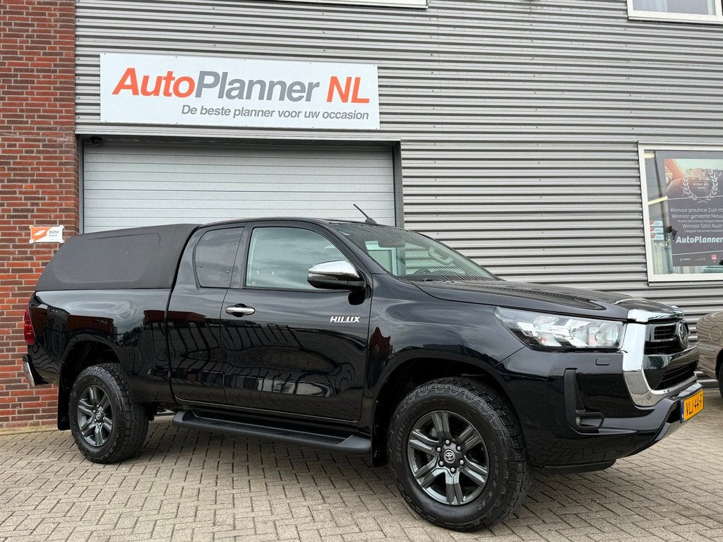 Toyota HiLux 2.4 D-4D Xtra Cab Professional! Camera! Navi!, Auto's, Toyota, Automaat, 4 cilinders, 150 pk, Zwart