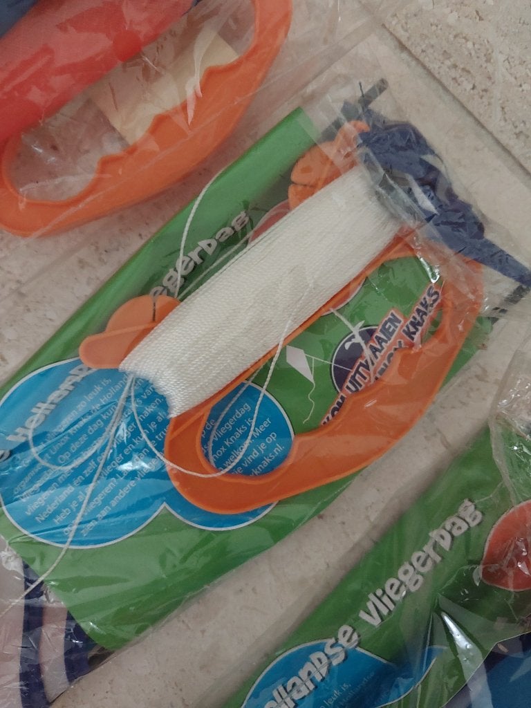 Vliegeren vliegers speelgoed sint koerst kado cadeau, Sport en Fitness, Vliegeren, Ophalen of Verzenden, Nieuw, Eenlijns, Vlieger