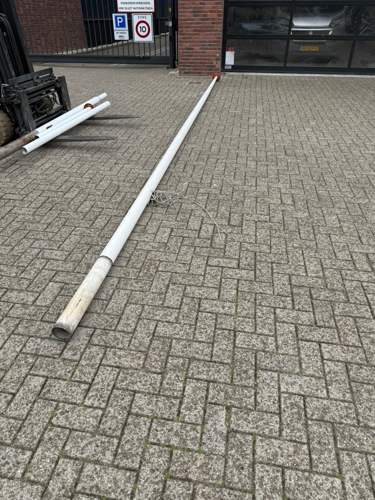 Kunststof, conische vlaggenmast 7 meter, Diversen, Vlaggen en Wimpels, Ophalen