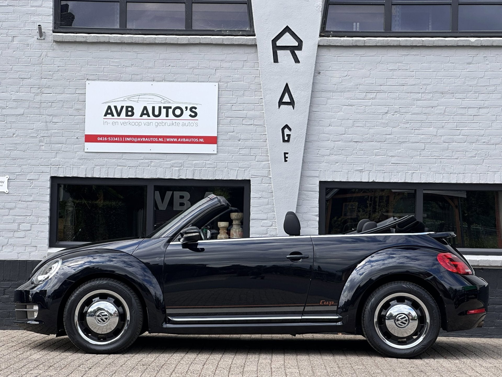 Volkswagen Beetle Cabriolet 1.2 TSI Cup Clima PDC Navi Cruis, Voorwielaandrijving, Dealer onderhouden, Stof, Gebruikt
