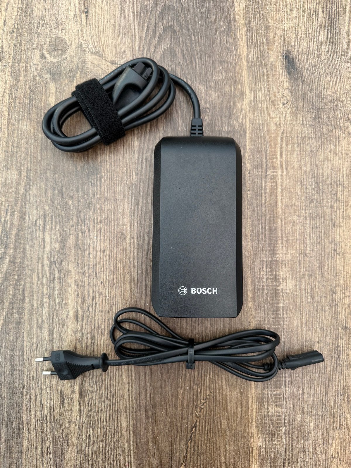 Bosch eBike Acculader 36V-2A Compact Charger, Ophalen of Verzenden, Zo goed als nieuw