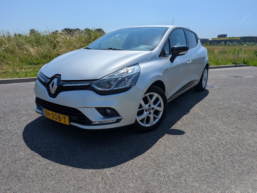 Renault Clio 0.9 TCe Limited 2019 | Dealer-onderhouden, Auto's, Renault, Voorwielaandrijving, 898 cc, Stof, 580 kg
