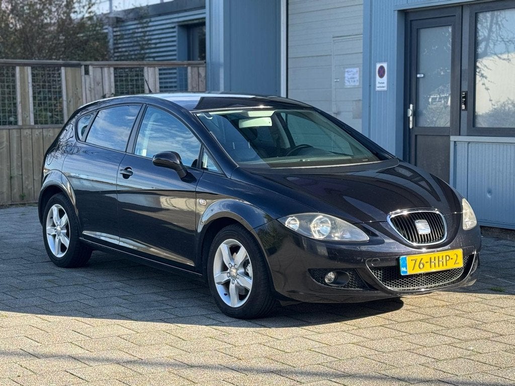Seat Leon 1.4 TSI Business Style Pro,leer,navigatie,Cruiseco, Auto's, Seat, 125 pk, Gebruikt, 4 cilinders, Leon