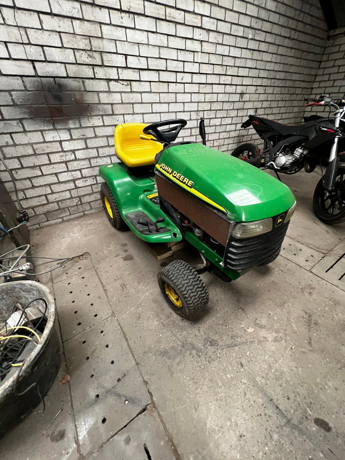 John deere lt 155, Ophalen, Gebruikt, Versnellingen, 120 cm of meer
