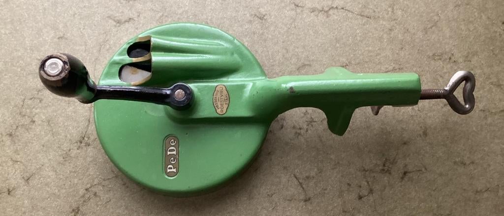Vintage geëmailleerde gietijzeren bonensnijder met RVS mes, Ophalen of Verzenden